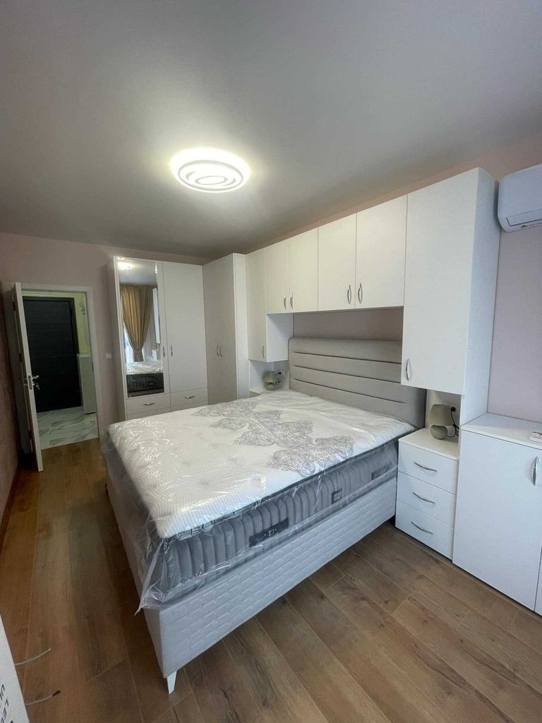 Продава се Двустаен апартамент в Пловдив, Христо Смирненски - 60 кв.м за 2500 €/кв.м - Снимка #7