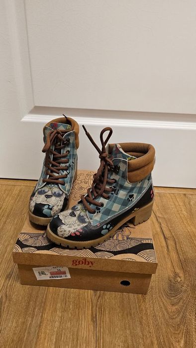 Ghete Goby piele, 36, adorabile, cu caine