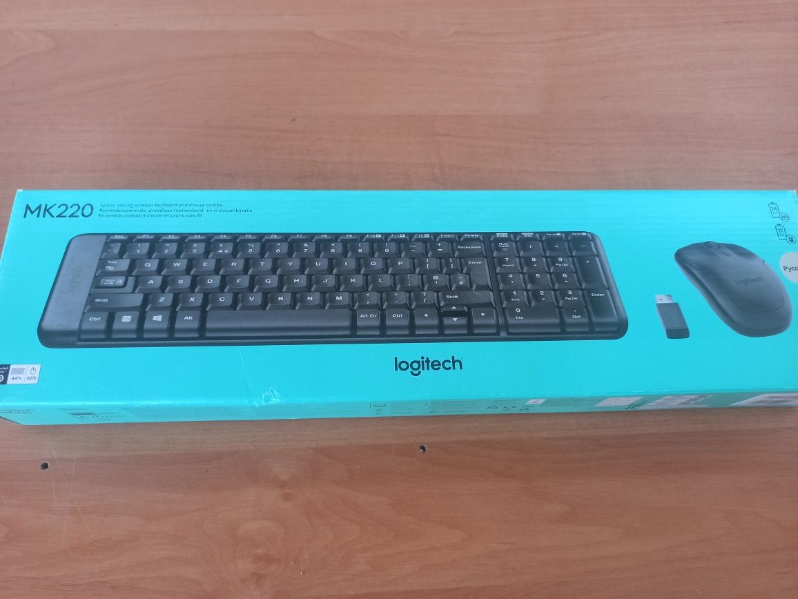 Комплект клавиатура Logitech Wireless Desktop MK220