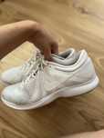 Маратонки Nike 38,5