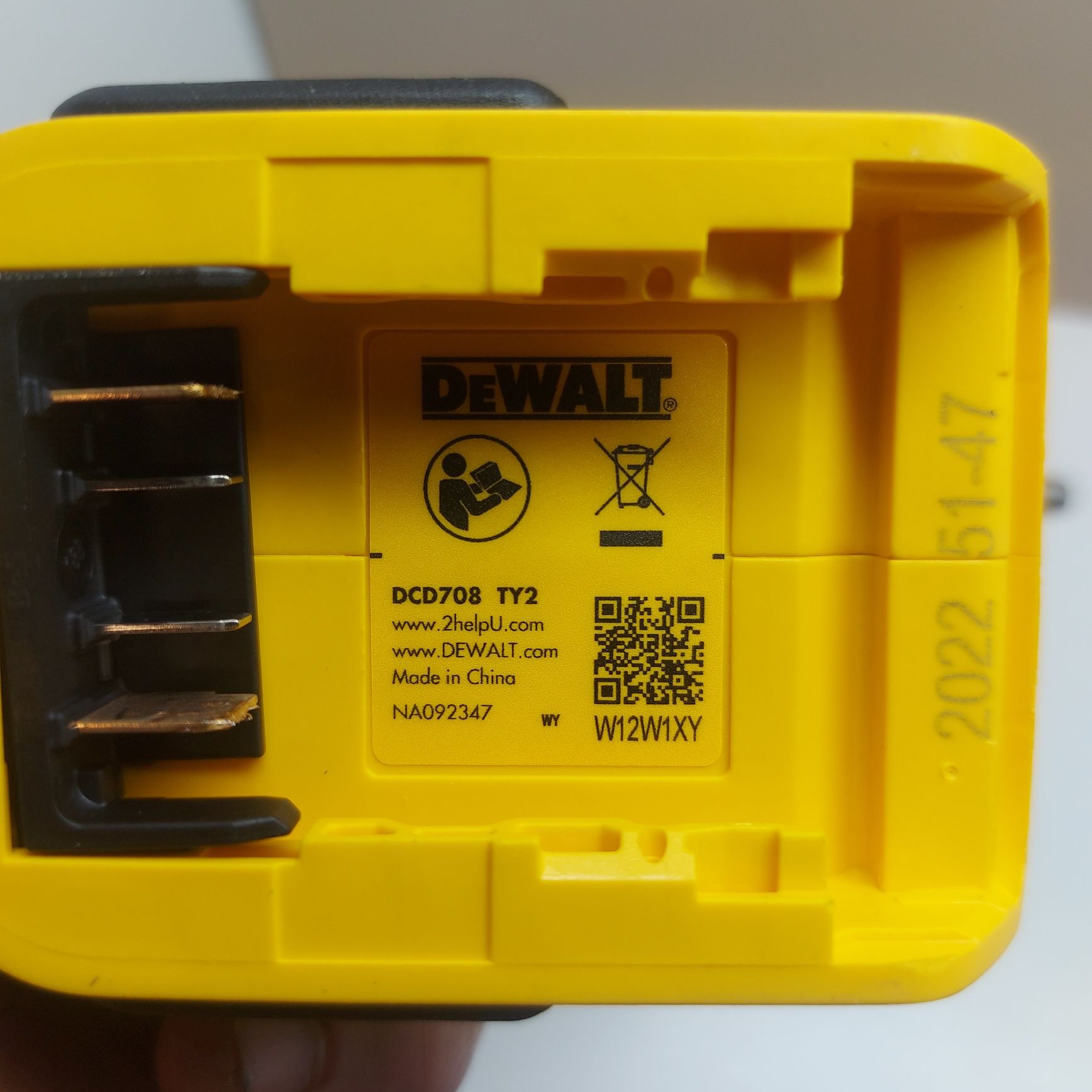 Нов безчетков винтоверт DEWALT DCD708N