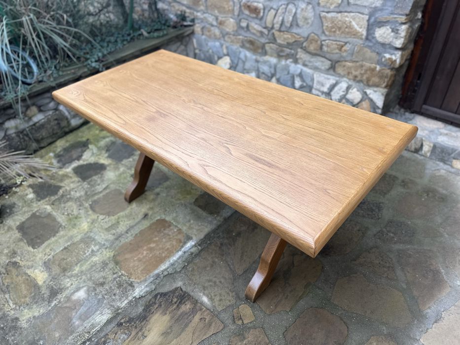 Масивна трапезна маса от дъб