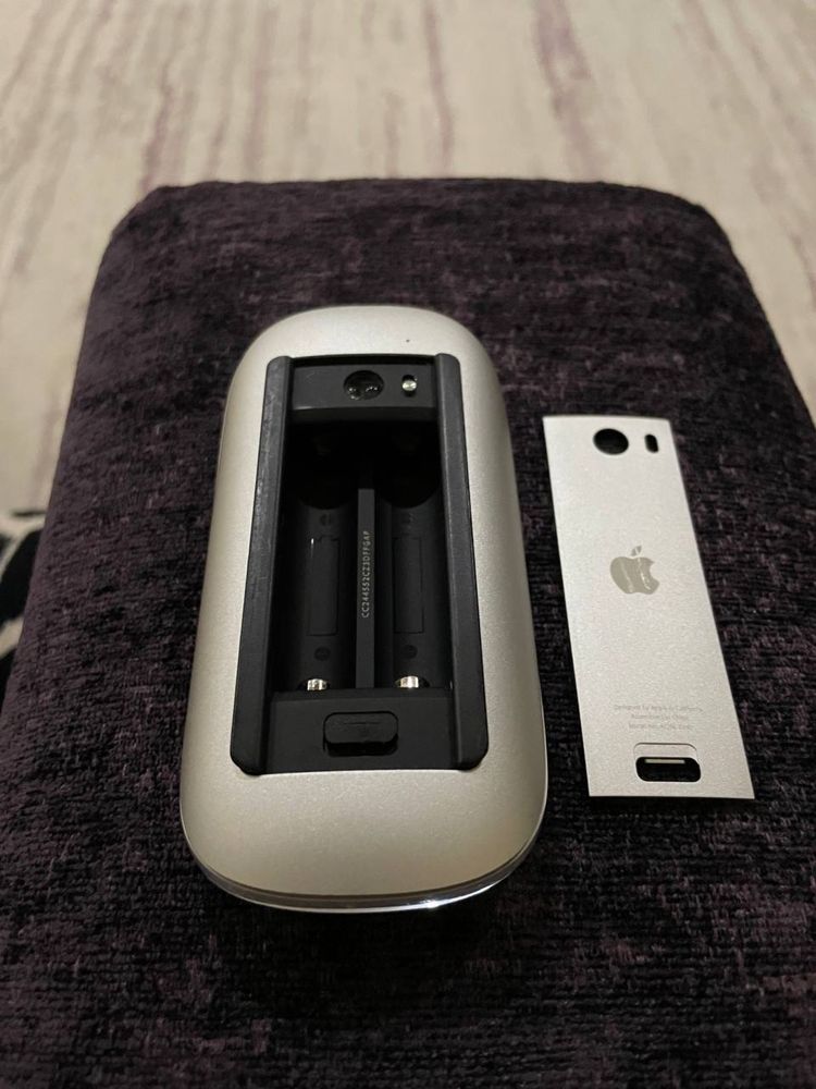 Мышь Apple A1296 Wireless Magic Mouse (Model: A1296 3Vdc)