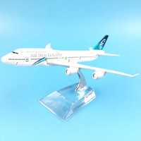 Macheta avion metal Boeing 747 New Zeeland/ideal cadou