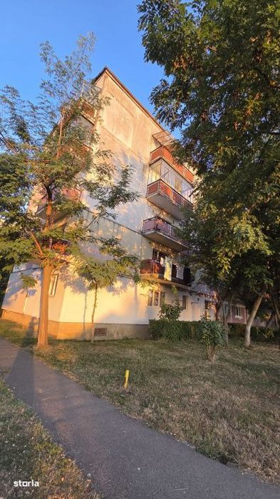 Apartament 3 camere  Micro 16