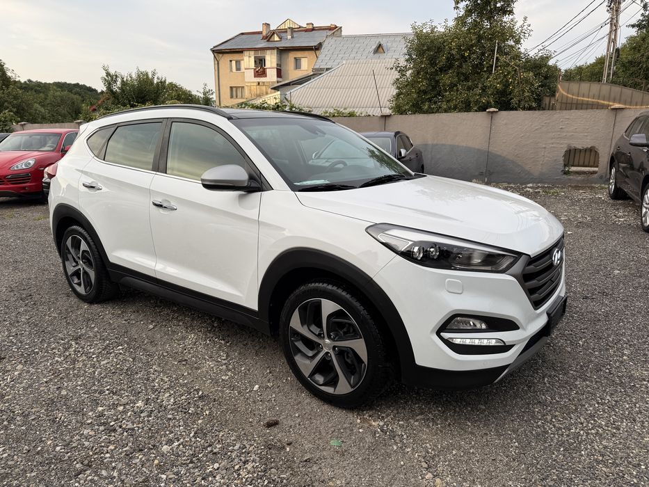 Posibilitate Rate Hyundai Tucson 129k km 4x4 Panoramic Garantie 12 36