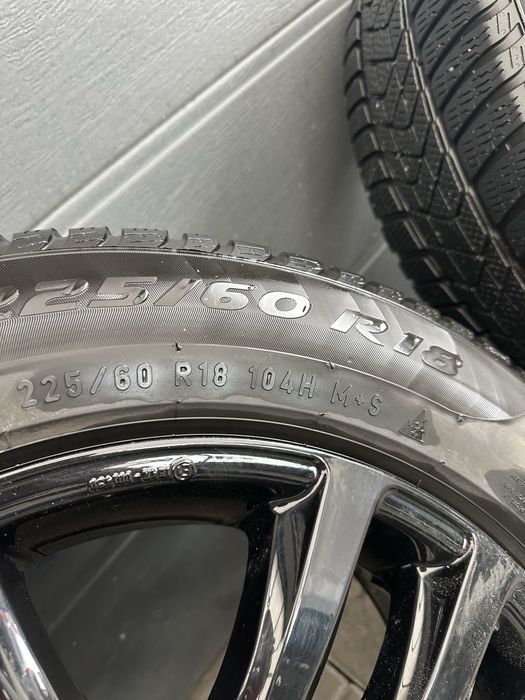 Roți iarnă BMW X3 G01/X4 G02 225/60R18 Pirelli runflat + senzori