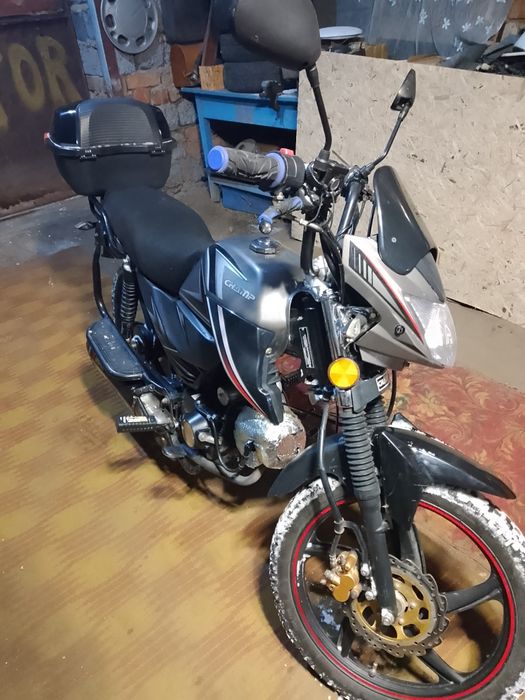 Продам мотоцикл чамп в хорошем состояний