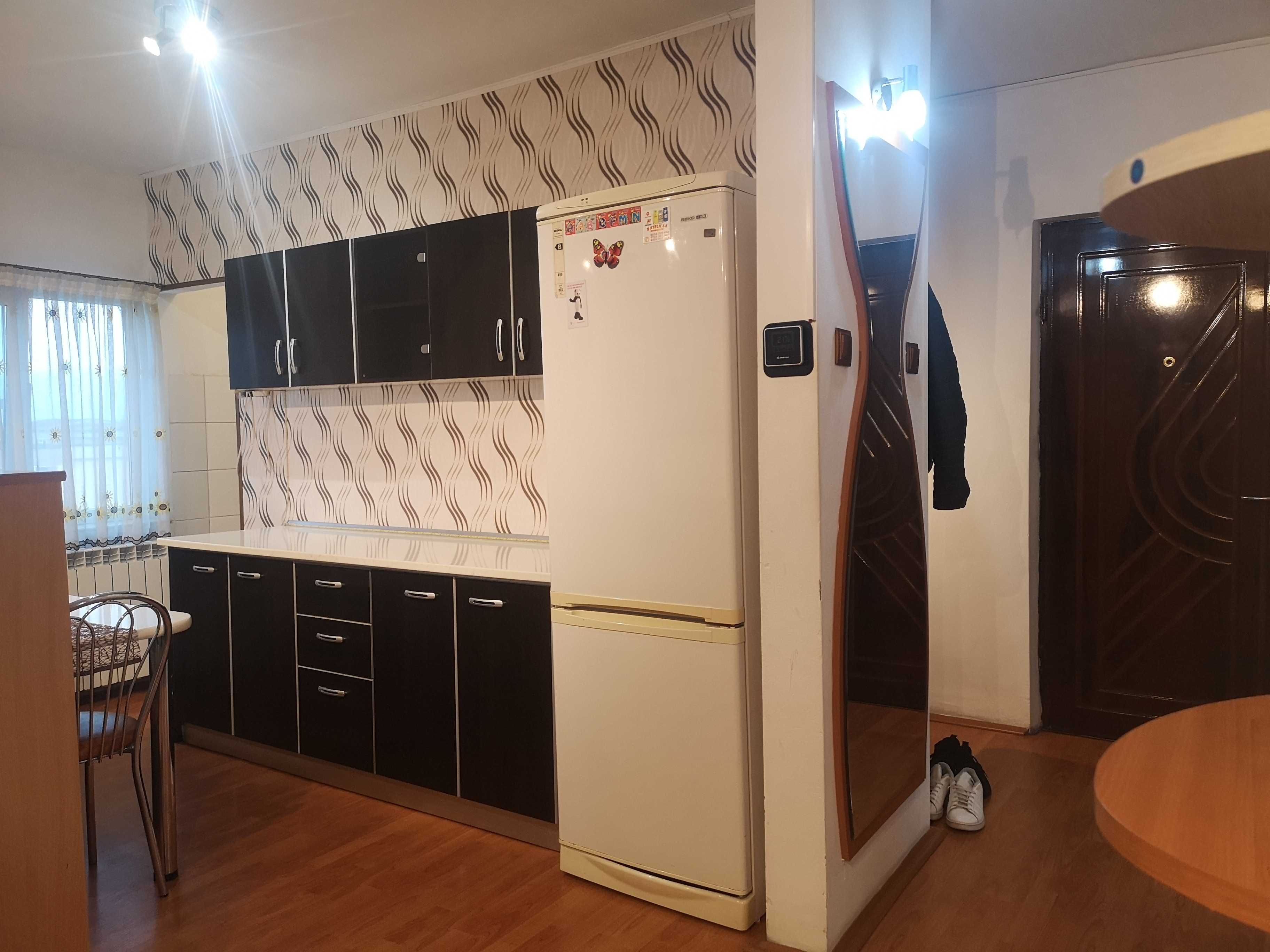 Închiriez apartament 3 camere - Bld.T.Vladimirescu / Kiseleff