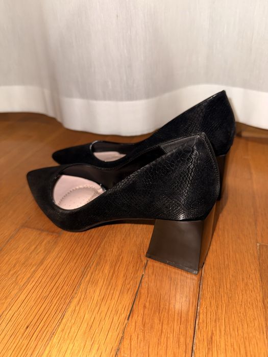 Чисто Нови Дамски обувки на ток!