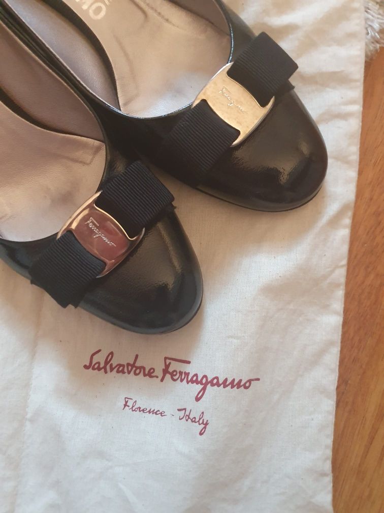 Pantofi Salvatore Ferragamo