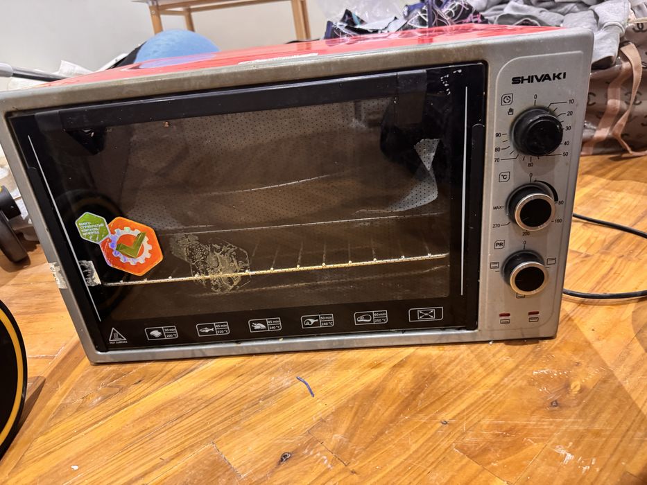 Срочно продается духовая печка в хорошем состоянии