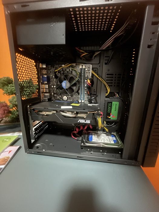 Gaming computer.