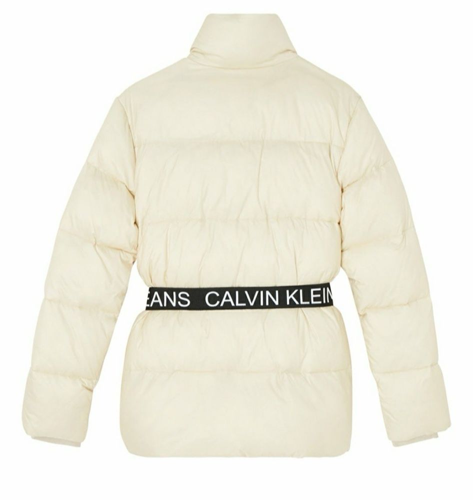 Дамско яке топ модел на calvin klein