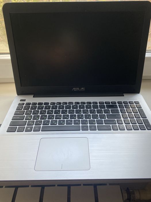 Ноутбук Asus X555L