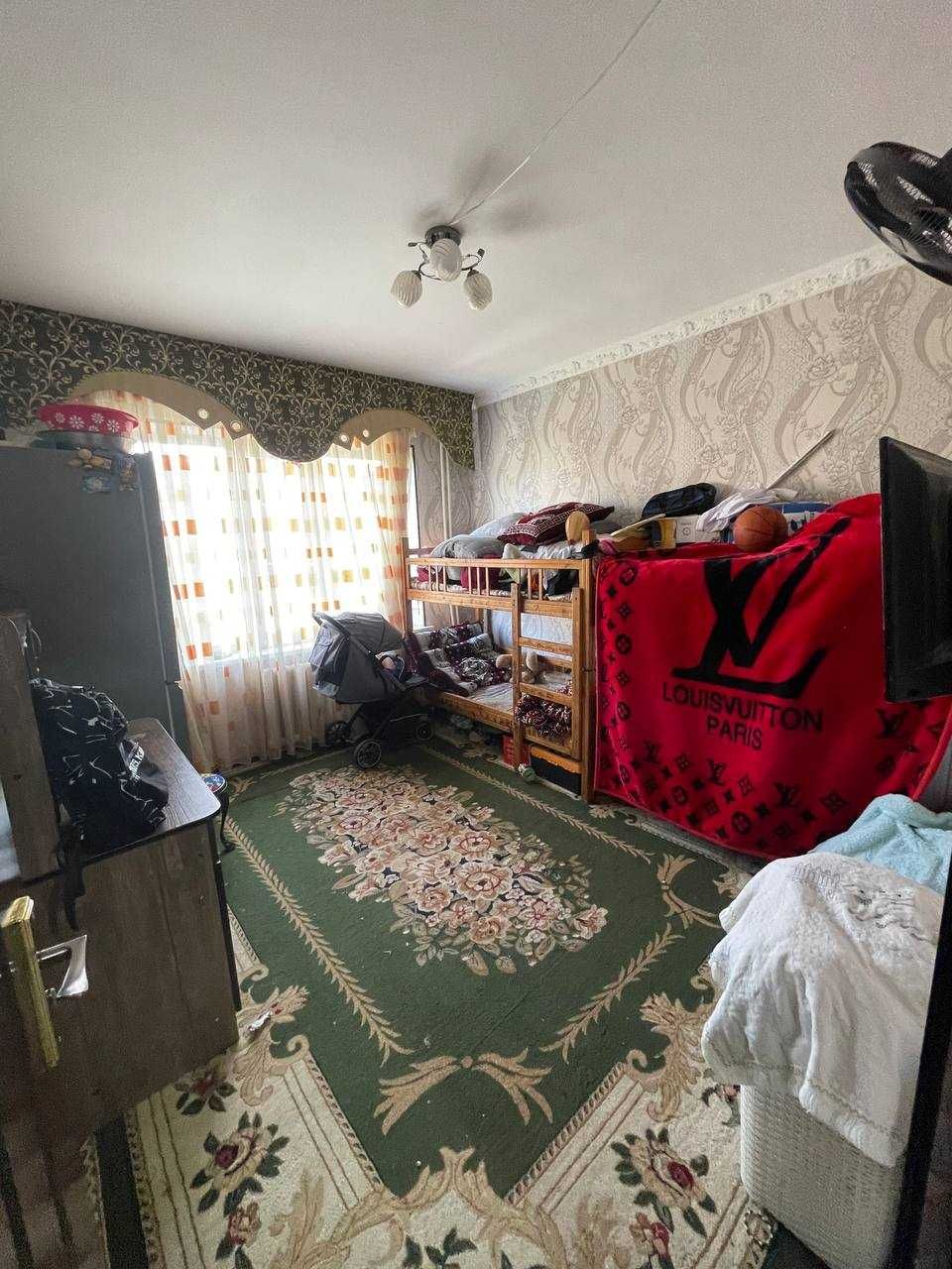 Общежитие Лисунова 1.  3/4/4 Кирпич с ремонтом .