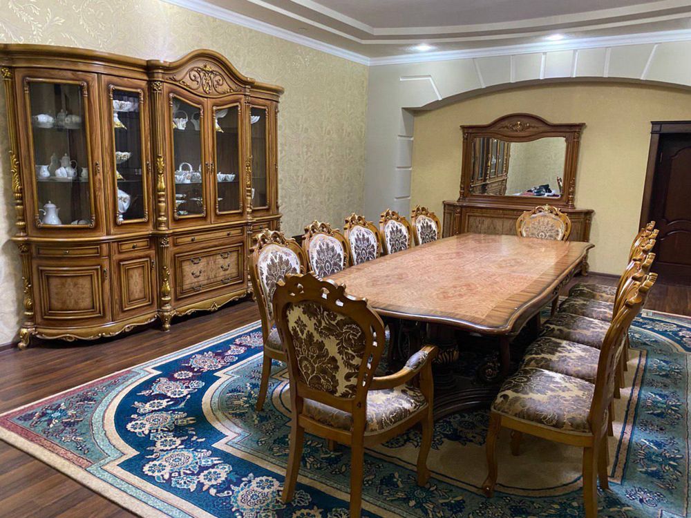 Продаётся гарнитур. Garnitur sotiladi Китай