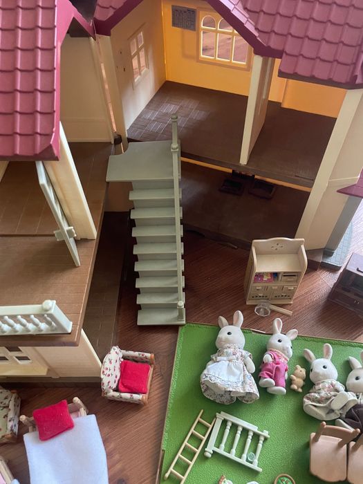 Продается детский домик Silvanian