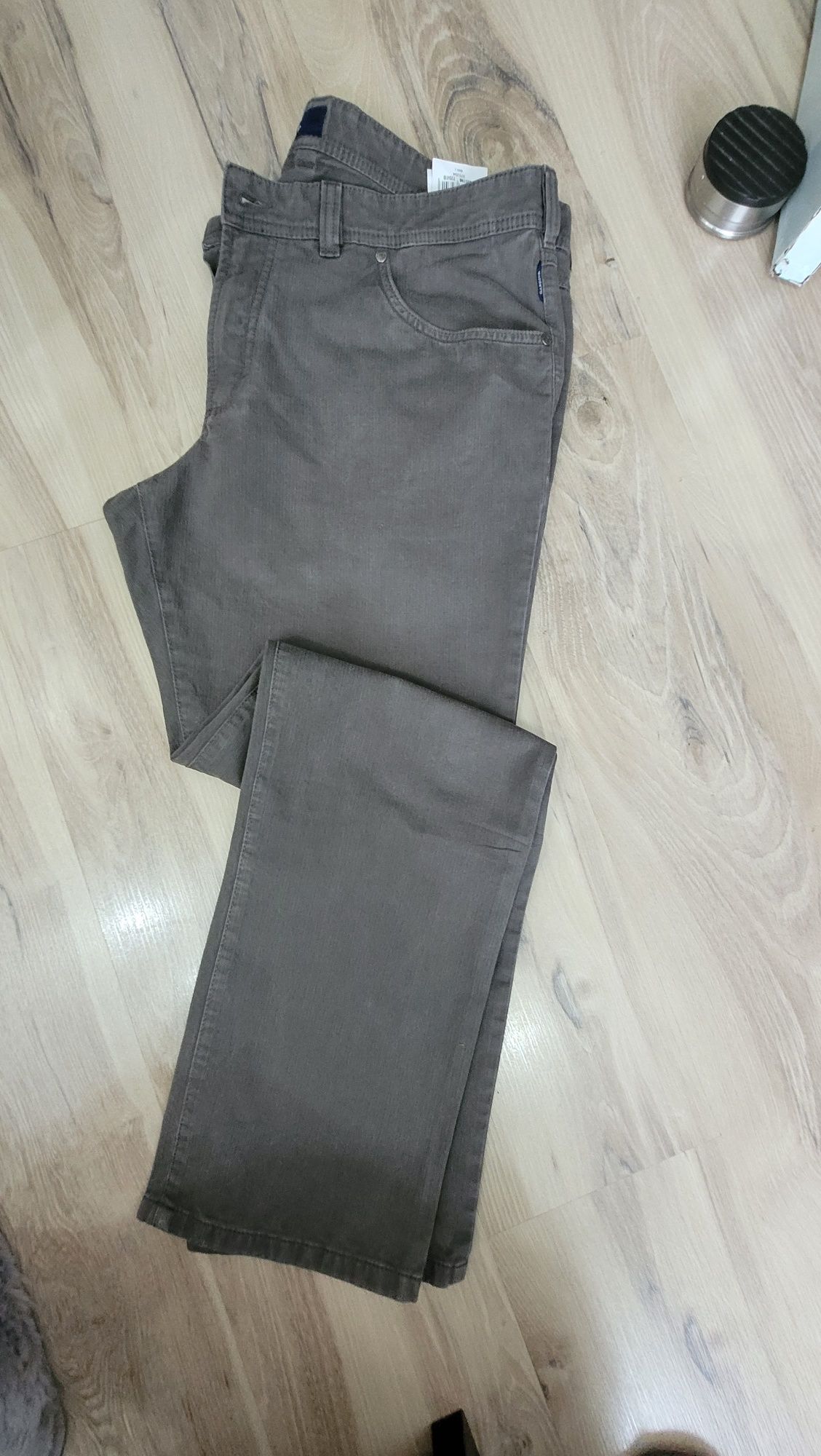 Pantalon barbat 50-52