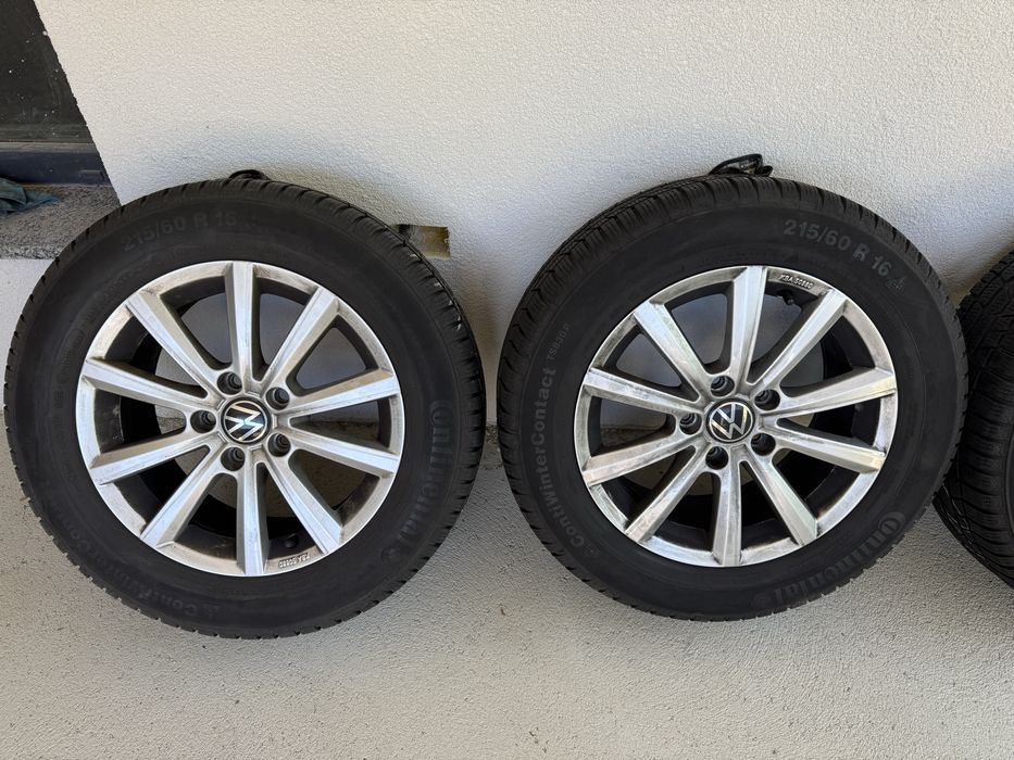 Anvelope de iarna  215 60 16,jante din aliaj originale VW Passat