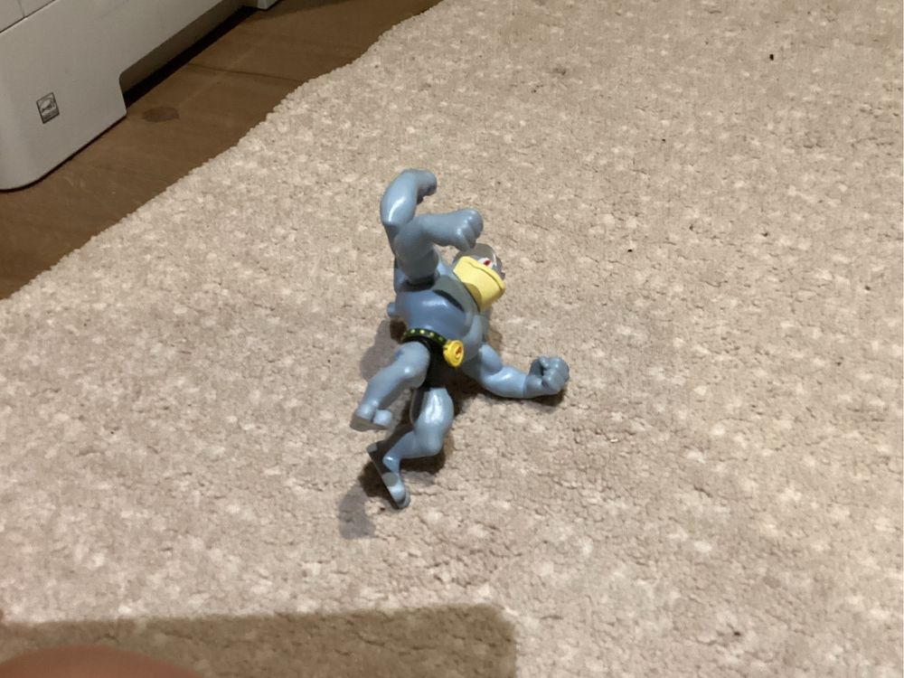 Figurină pokemon machamp