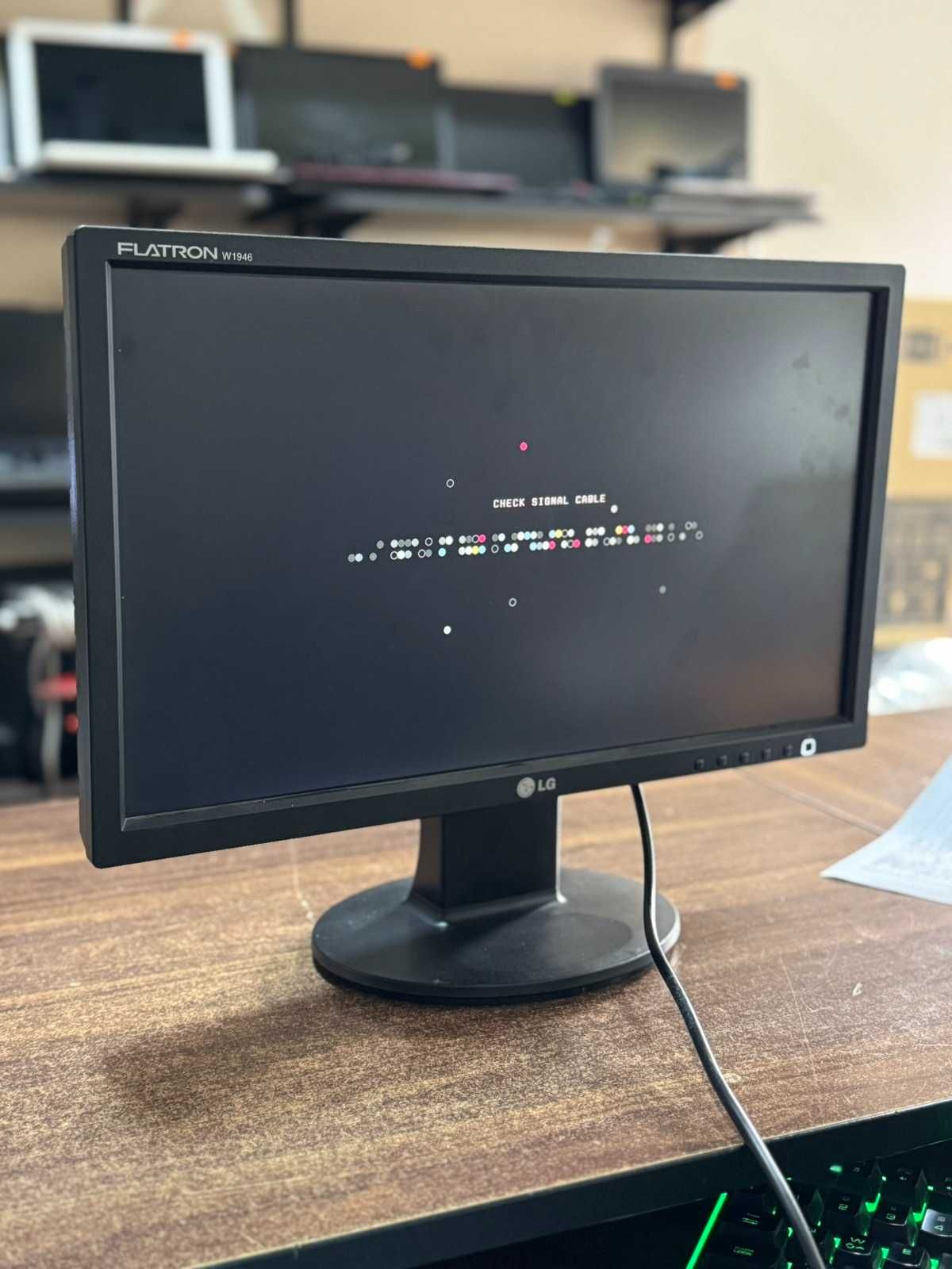 Монитор LG W1946S-BF