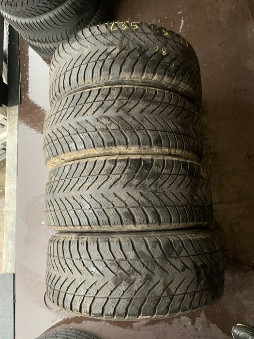 Anv M+S 235/55/17 Goodyear/Platin