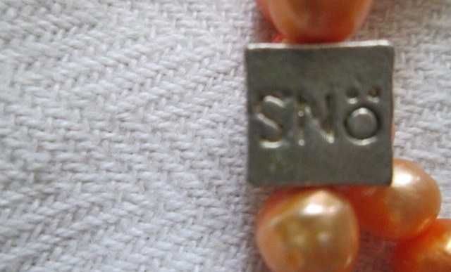 SNO of Sweden Шведска еластична гривна от розови естествени перли.