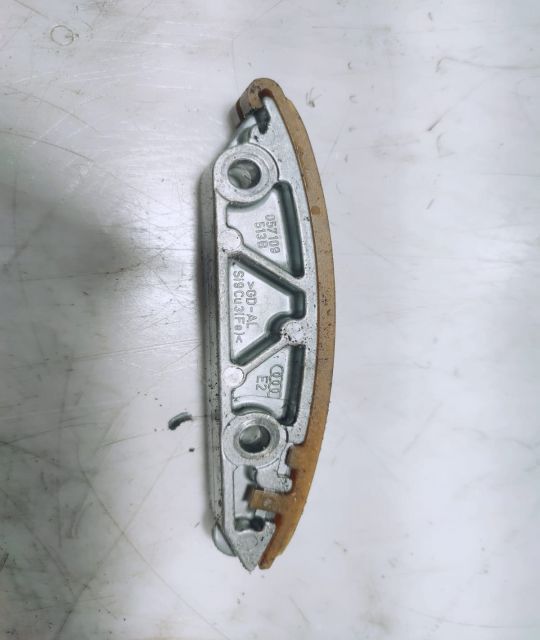 Pantina lant distributie 057109513b Volkswagen VW Touareg generatia 1 7L seria