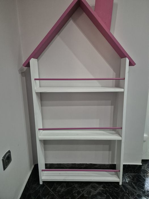 Bibliotecă Montessori