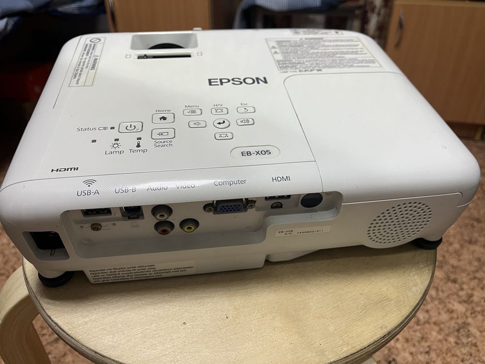 Проектор Epson EB-X05