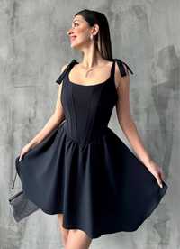 Черна рокля с корсет
