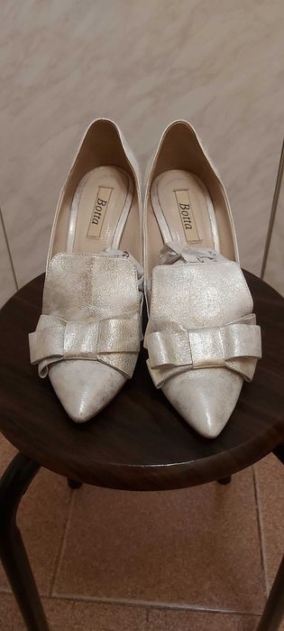 Pantofi eleganti cu toc
