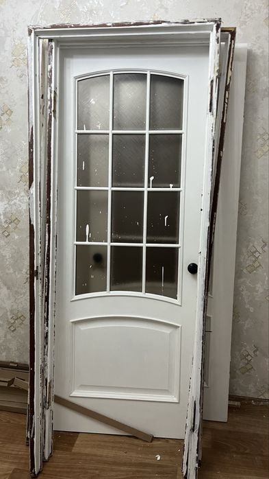 Меж комнатные двери