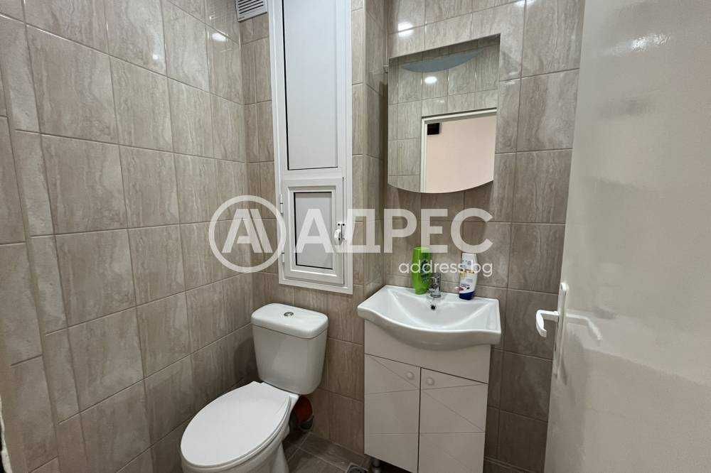 Продава се Двустаен апартамент в Разград, Център - 58 кв.м за 1100 €/кв.м - Снимка #4