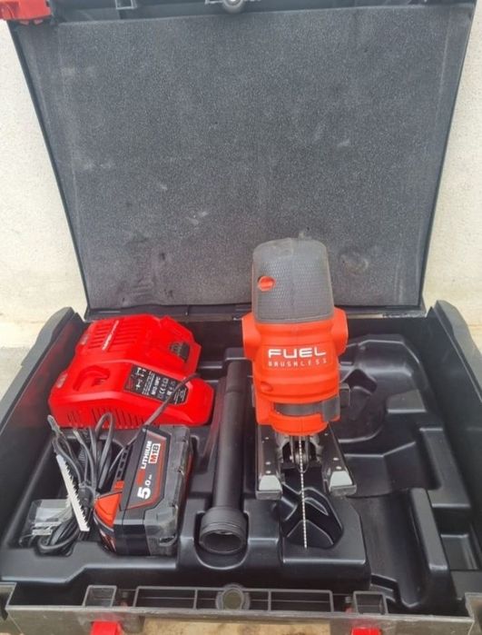 Fierăstrău pendular milwaukee fbjs , baterie 5 ah, încărcător rapid