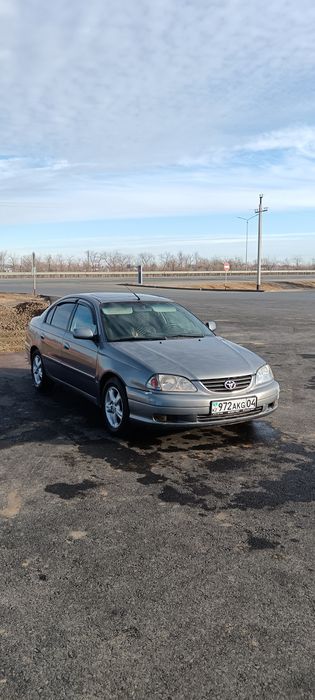 Продам тойота авенсис