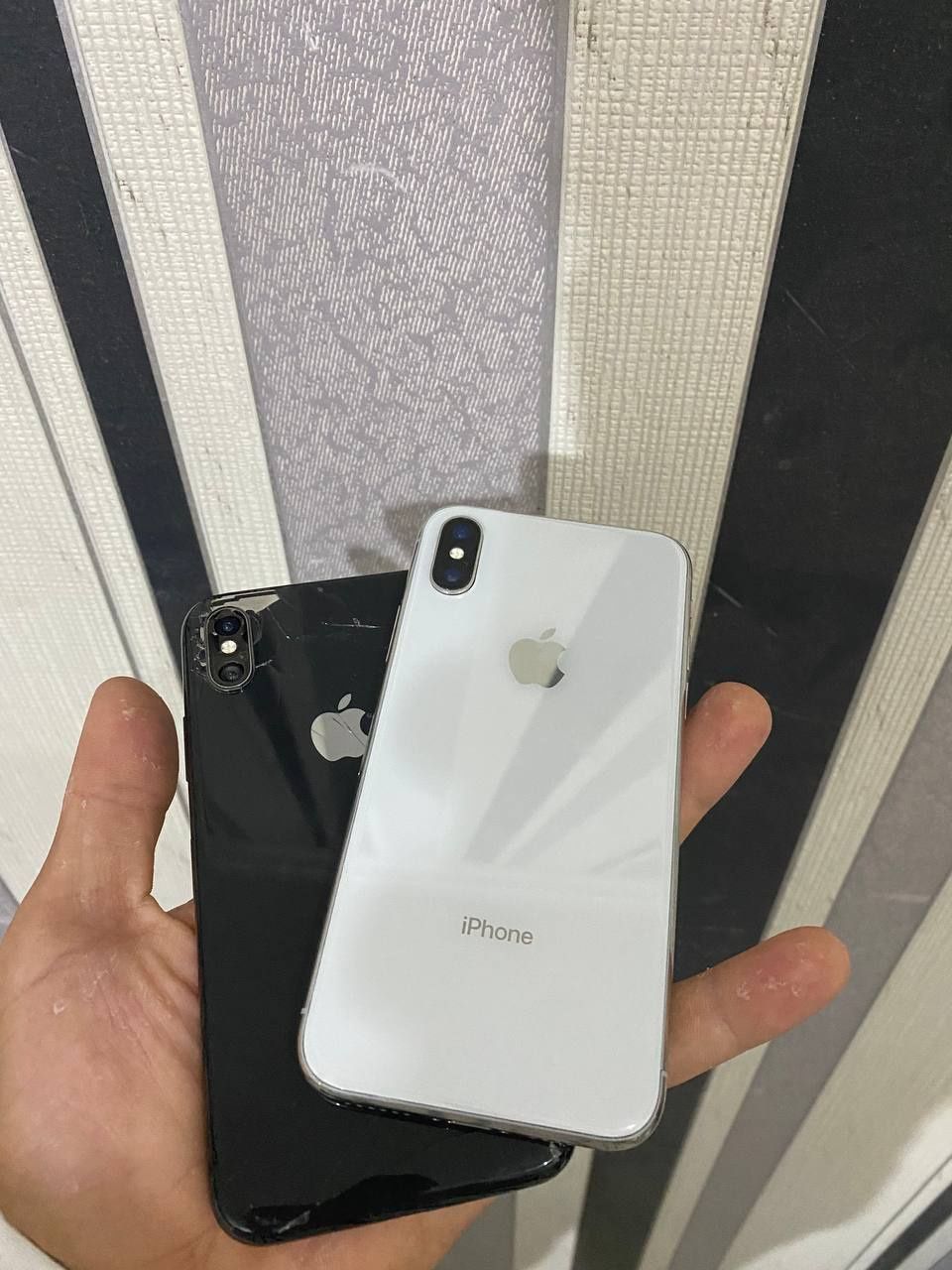 Iphone X 2 ta    .