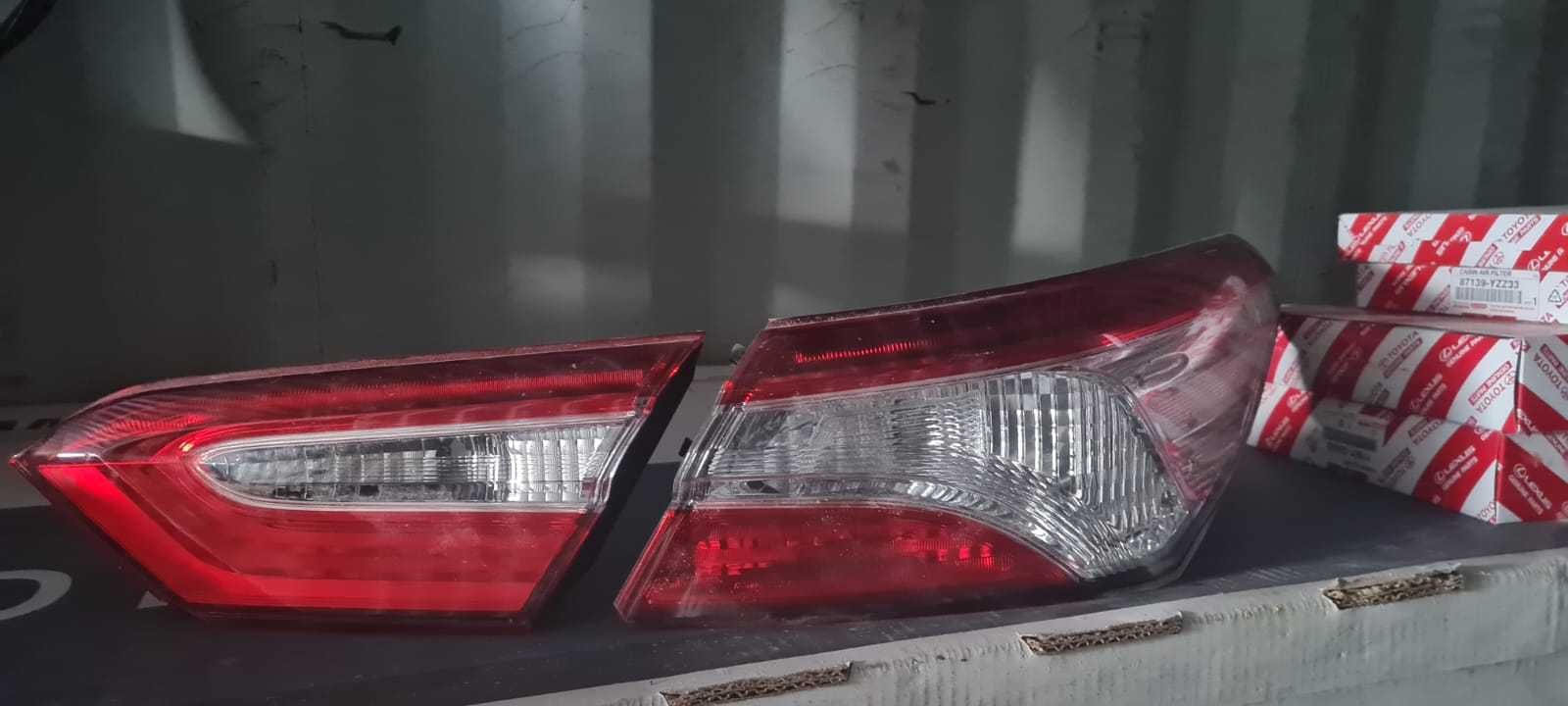 Задний бампер в комплекте на Toyota Camry 75 (Камри 75)
