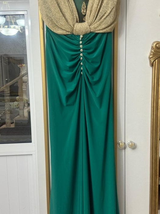 Rochie de seara superbă