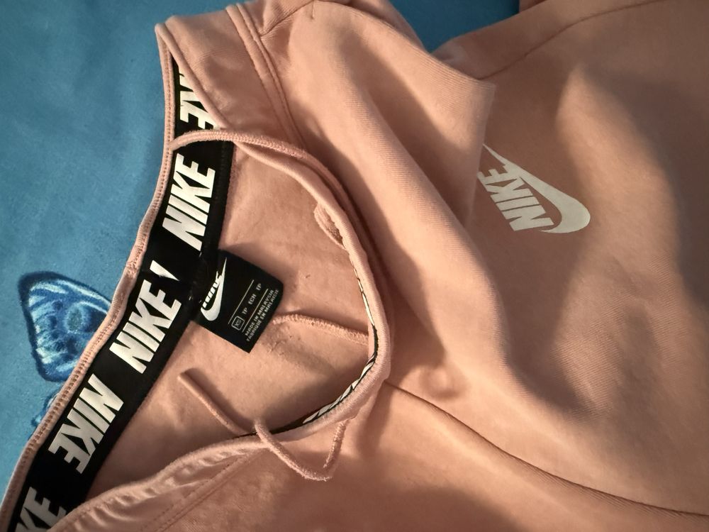 Дамски анцуг Nike