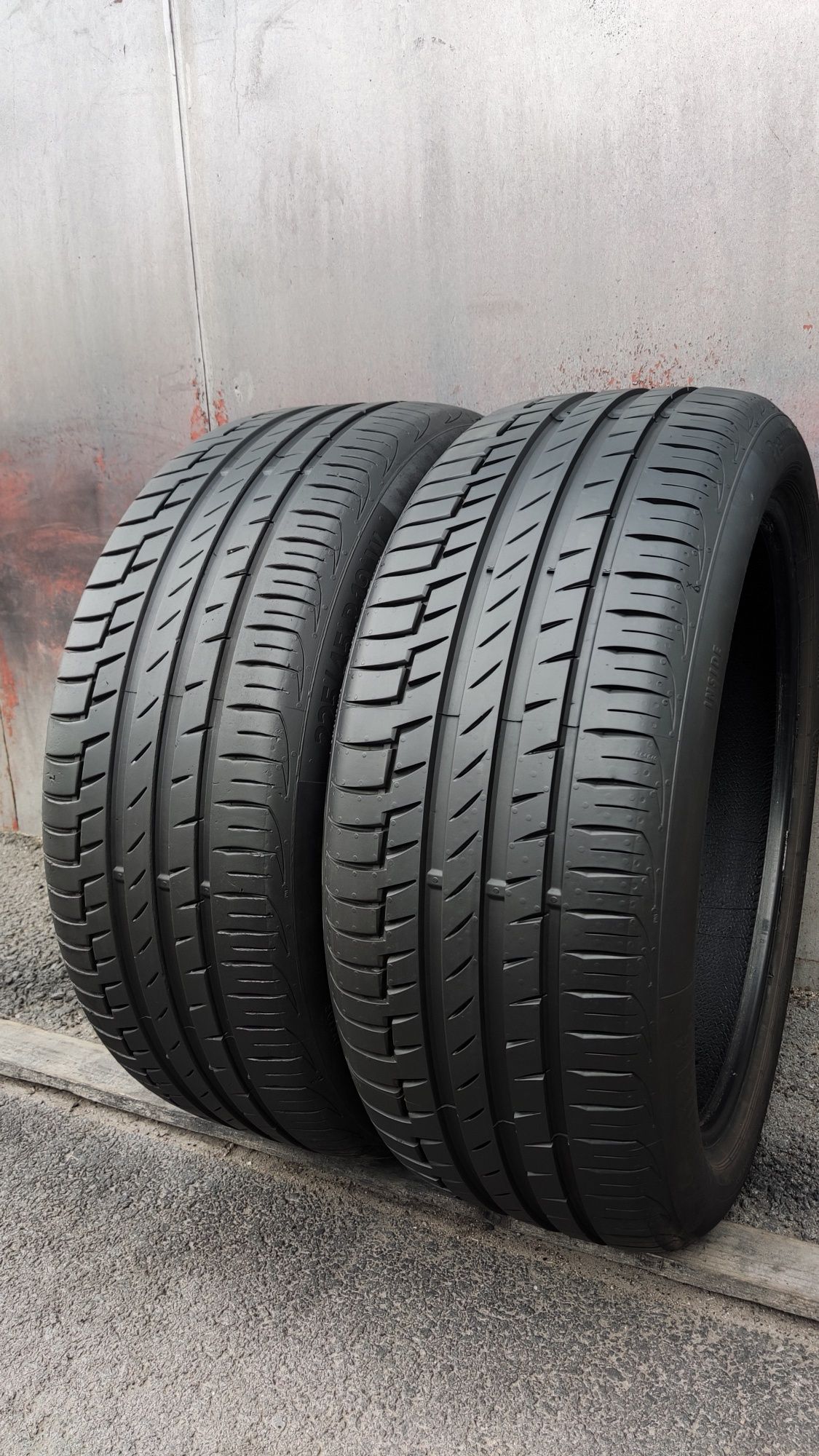 2бр. летни гуми 225/45/19 Continental Conti Premium Contact 6, runflat