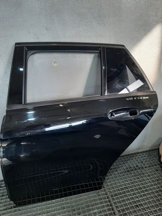 usa portiera stanga spate mercedes c-class w205 break  2016