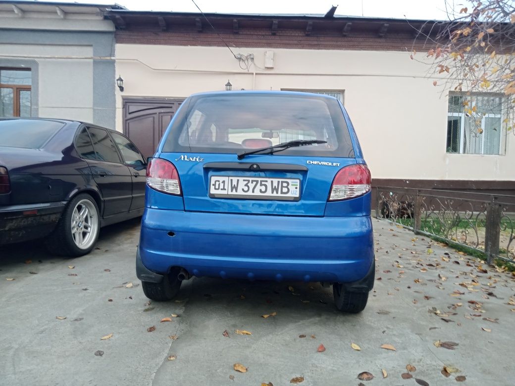 Matiz sotiladi sirochna