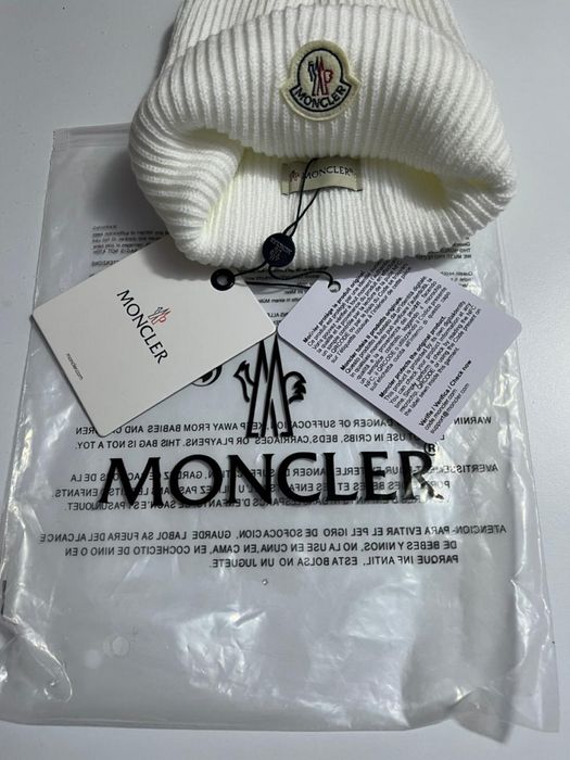 Шапка Moncler