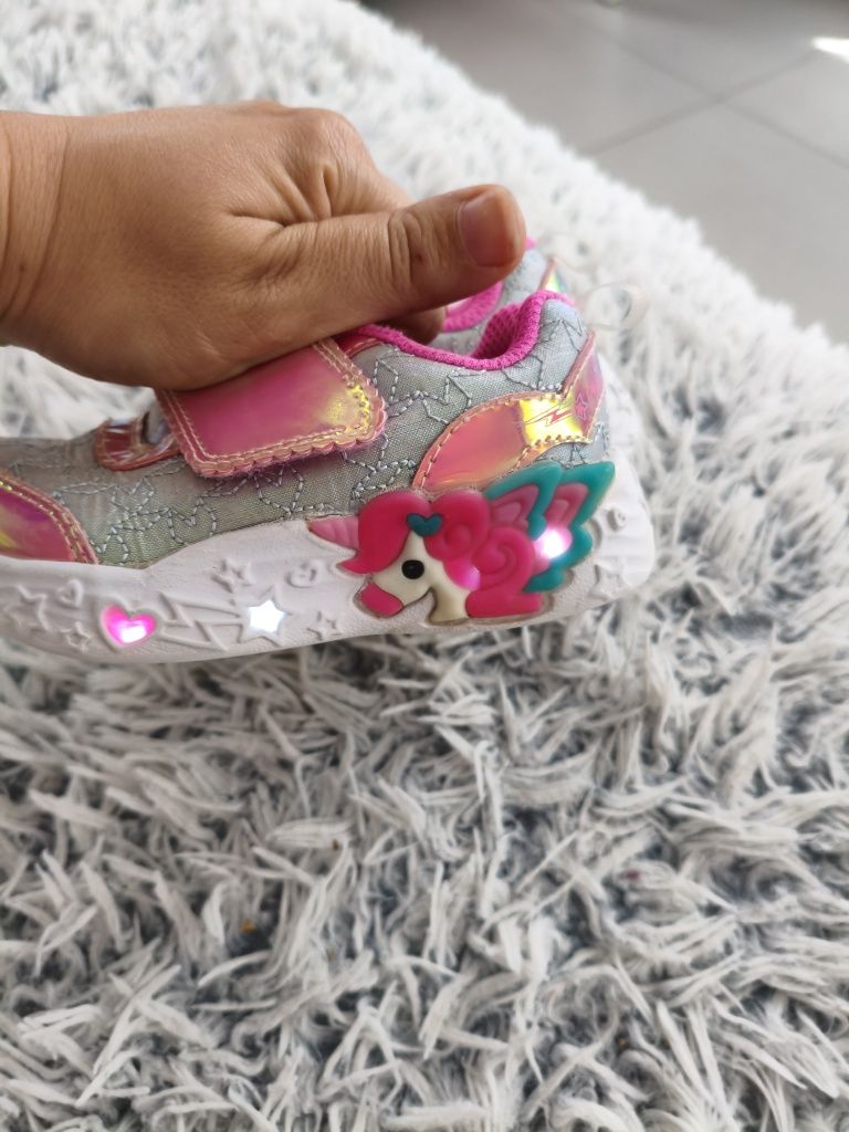 Skechers 22 ( 13.5-14 cm)