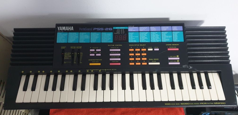 Orga Yamaha PSS-26 & Casio