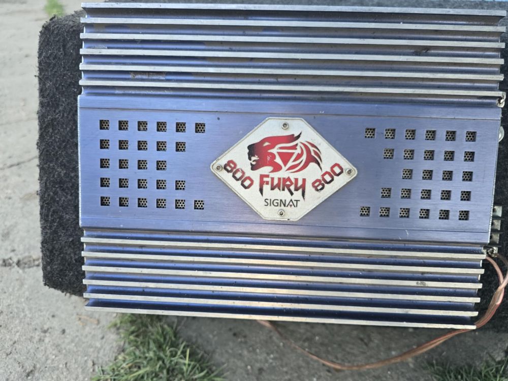 Продавам усилвател 800w