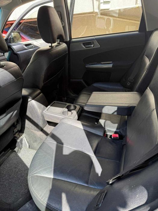 Subaru Forester 2.0 AWD Exclusive – Keyless, GPS, dublu climatronic