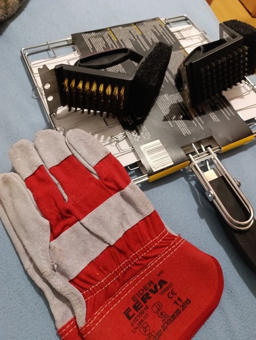 Grătar și accesorii